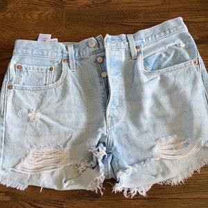 Levis Jean shorts. Worn once. W30
